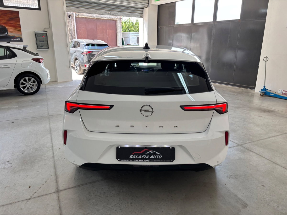 Opel Astra 1.5 Turbo Diesel 130 CV Edition (11)
