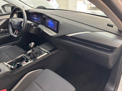 Opel Astra 1.5 Turbo Diesel 130 CV Edition (6)