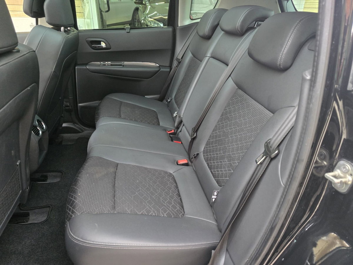 Peugeot 3008 BlueHDi 120 S&S Allure (14)