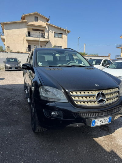 Mercedes-Benz Classe ML 320 CDI Sport (10)