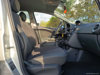 Opel Corsa 1.2 85CV 5 porte GPL-TECH Edition (13)