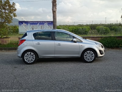 Opel Corsa 1.2 85CV 5 porte GPL-TECH Edition (17)