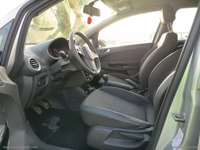 Opel Corsa 1.2 85CV 5 porte GPL-TECH Edition (6)