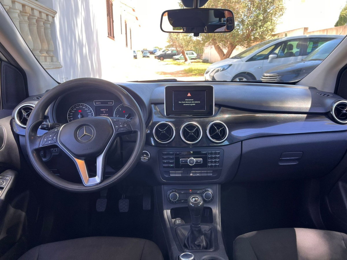 Mercedes-Benz Classe A 160 CDI Automatic Executive (10)