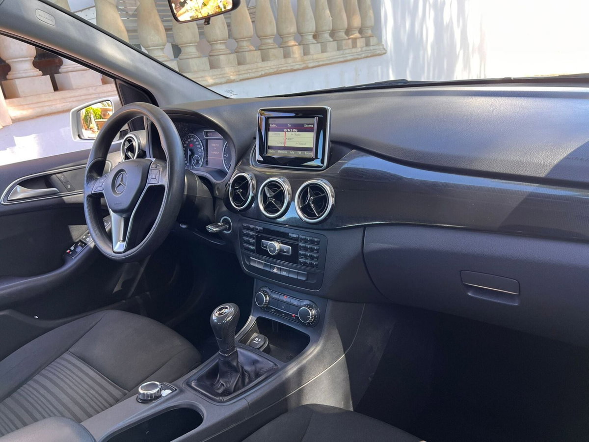 Mercedes-Benz Classe A 160 CDI Automatic Executive (13)