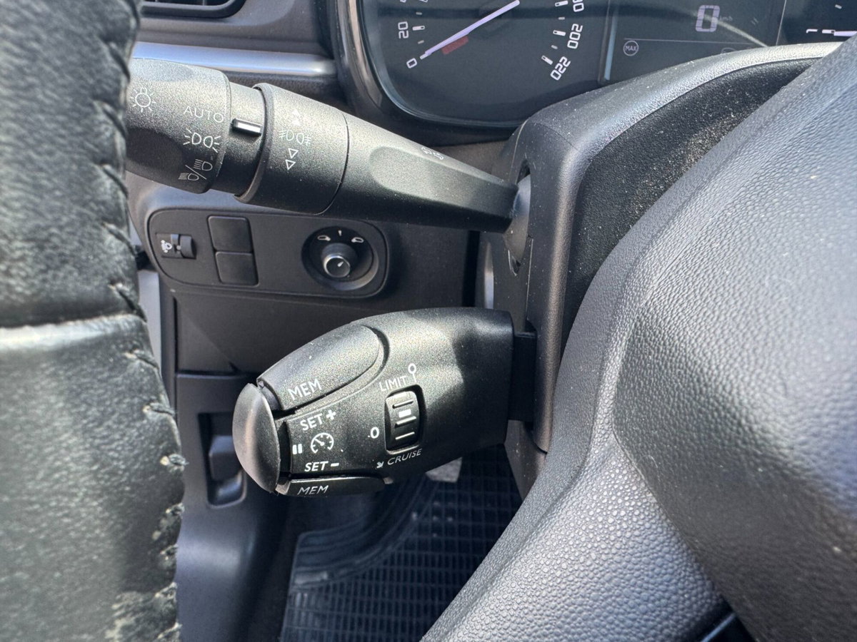 Citroen C3 PureTech 83 S&S Shine (13)