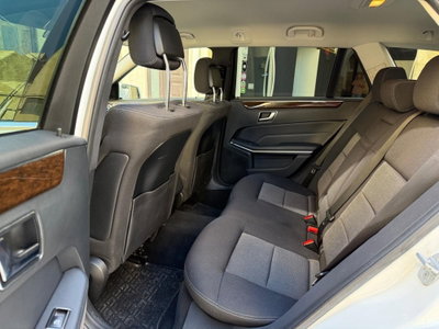 Mercedes-Benz Classe E Station Wagon 200 CDI Executive (13)