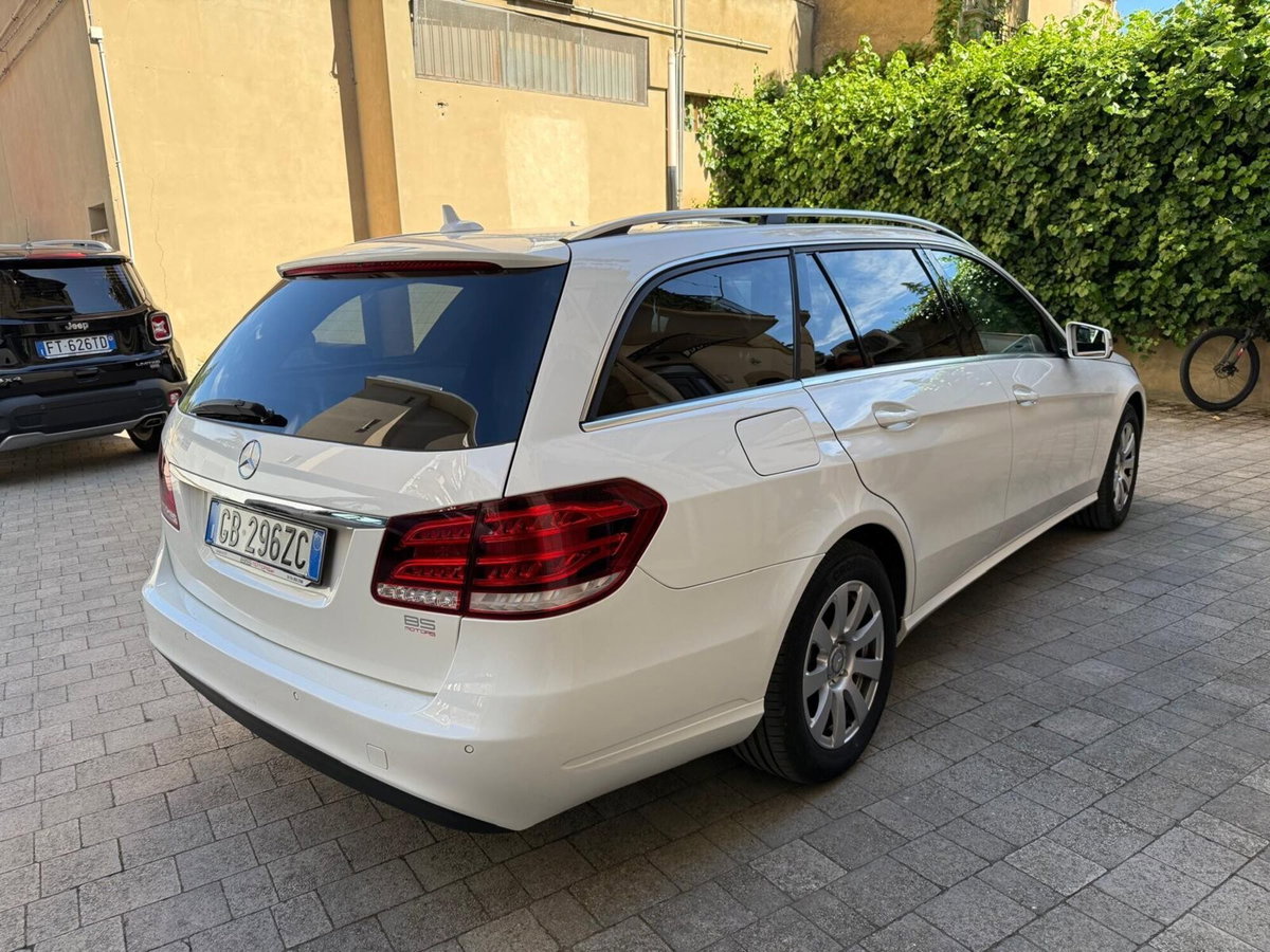 Mercedes-Benz Classe E Station Wagon 200 CDI Executive (4)
