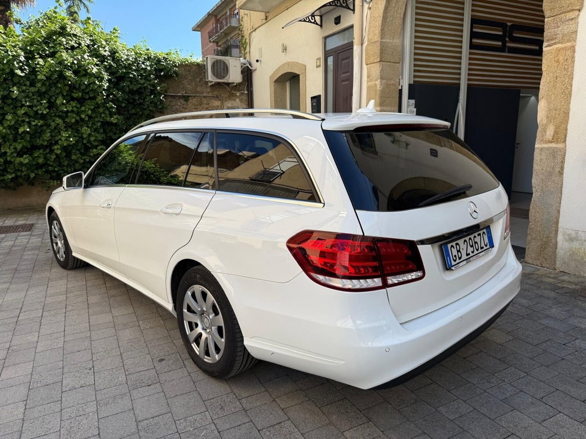 Mercedes-Benz Classe E Station Wagon 200 CDI Executive (6)