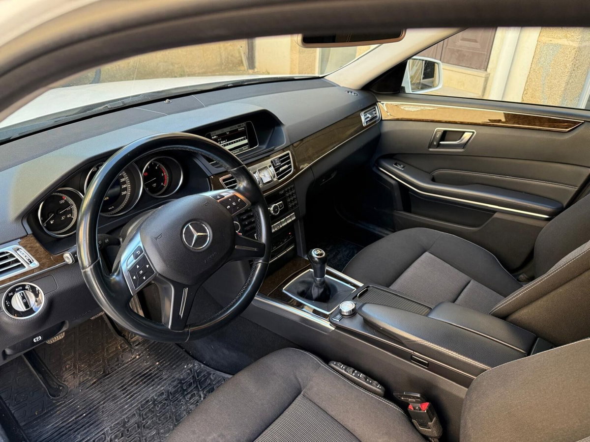 Mercedes-Benz Classe E Station Wagon 200 CDI Executive (8)