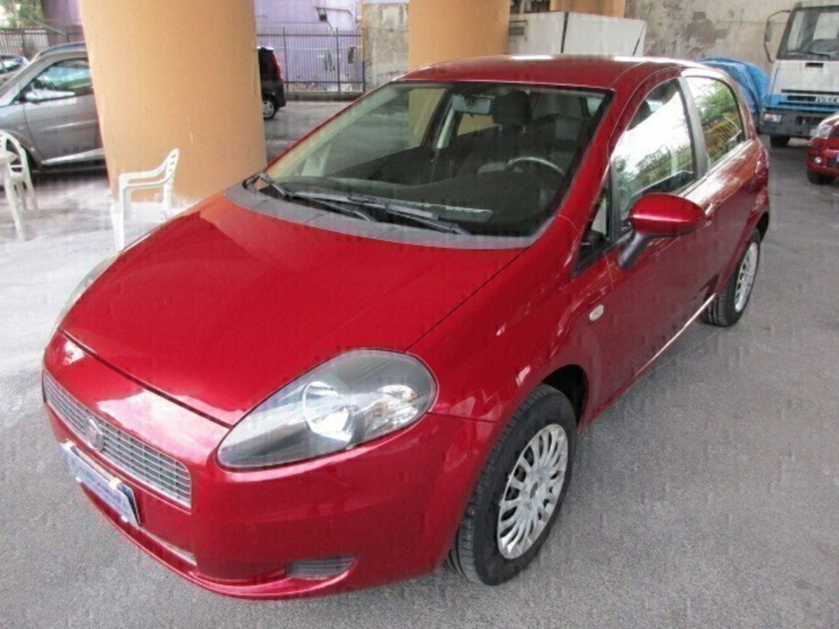 Fiat Grande Punto 1.4 5 porte Dynamic Natural Power (2)