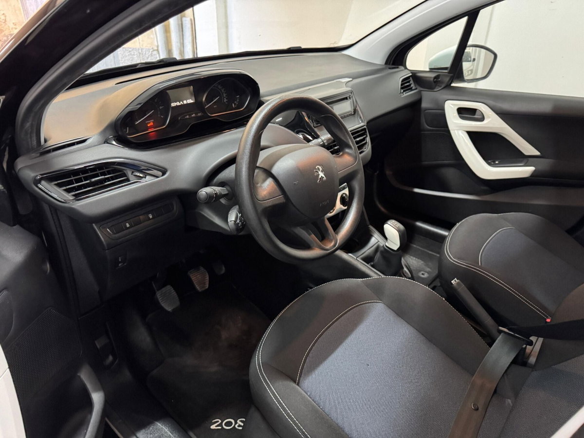 Peugeot 208 68 5 porte Active (10)