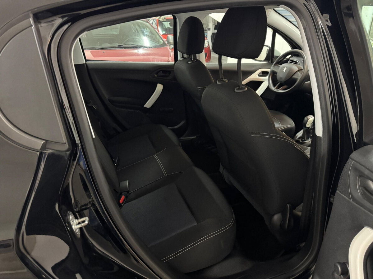 Peugeot 208 68 5 porte Active (16)