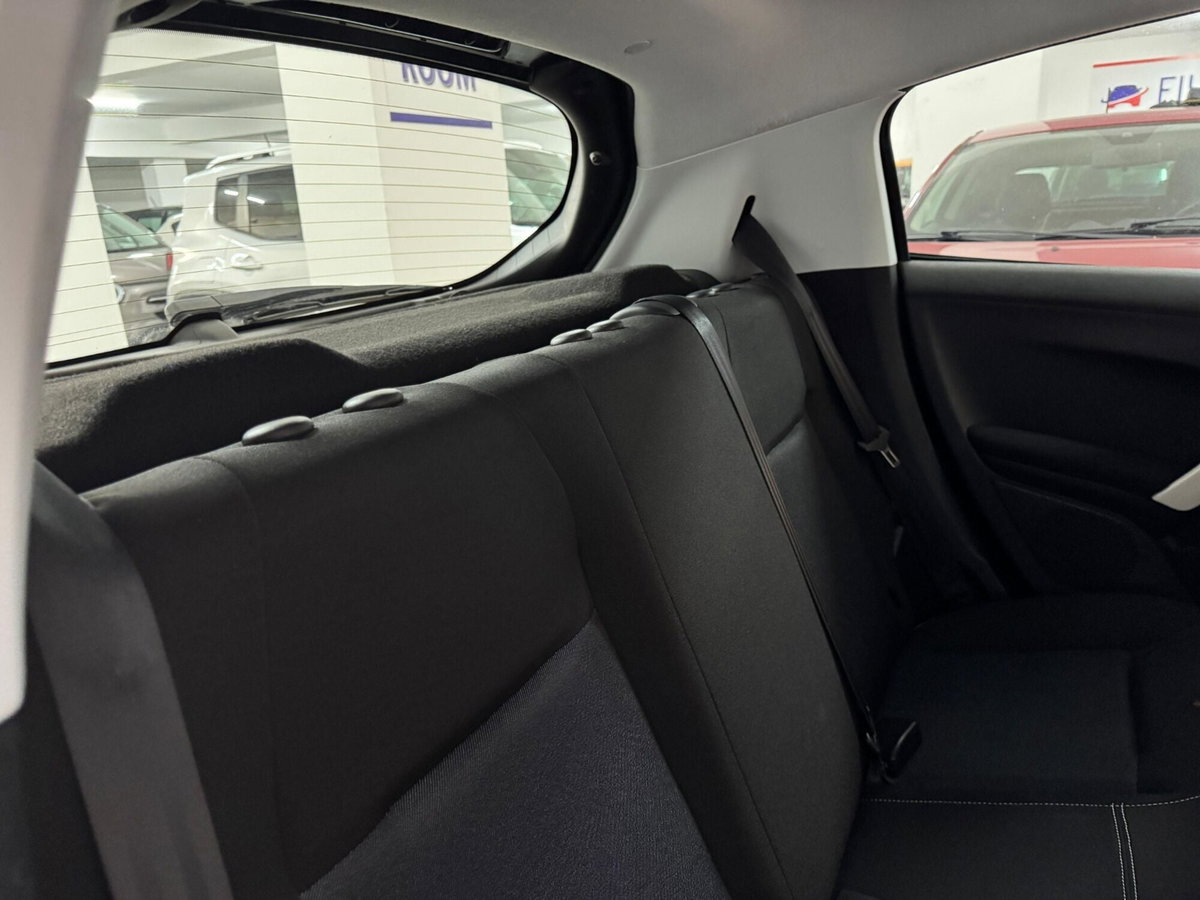 Peugeot 208 68 5 porte Active (17)