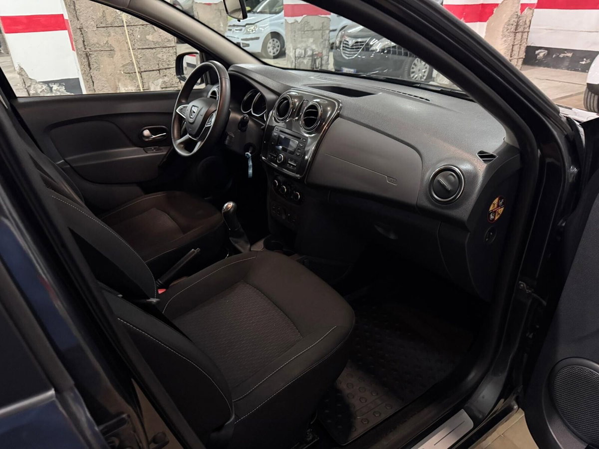 Dacia Sandero 1.0 SCe 12V 75CV Essential (10)