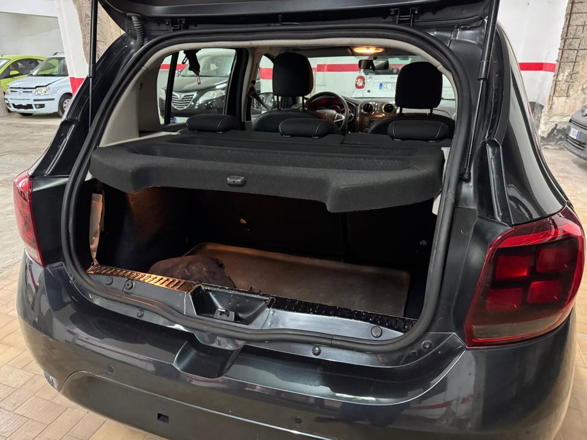 Dacia Sandero 1.0 SCe 12V 75CV Essential (15)