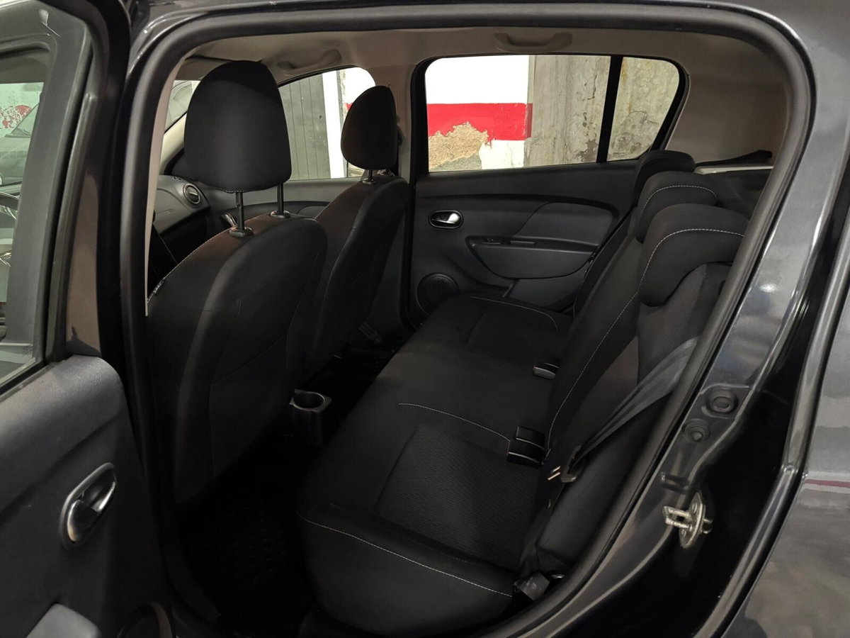 Dacia Sandero 1.0 SCe 12V 75CV Essential (18)