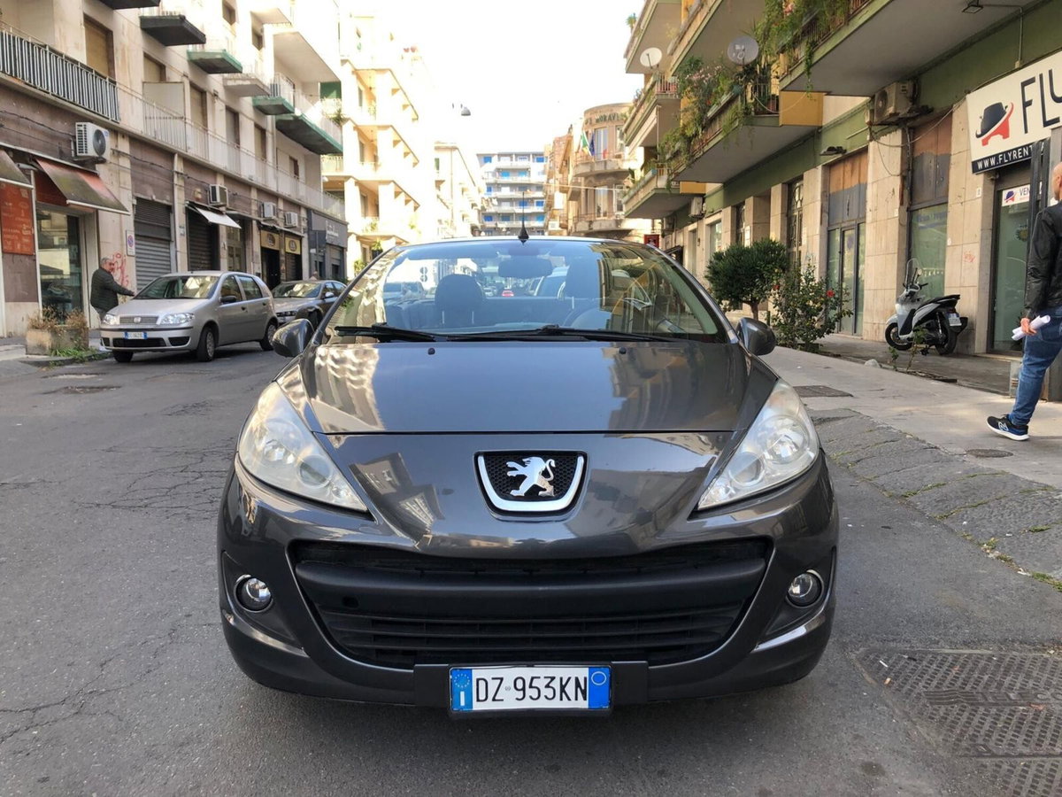 Peugeot 207 Cabrio HDi 110CV CC Féline (11)