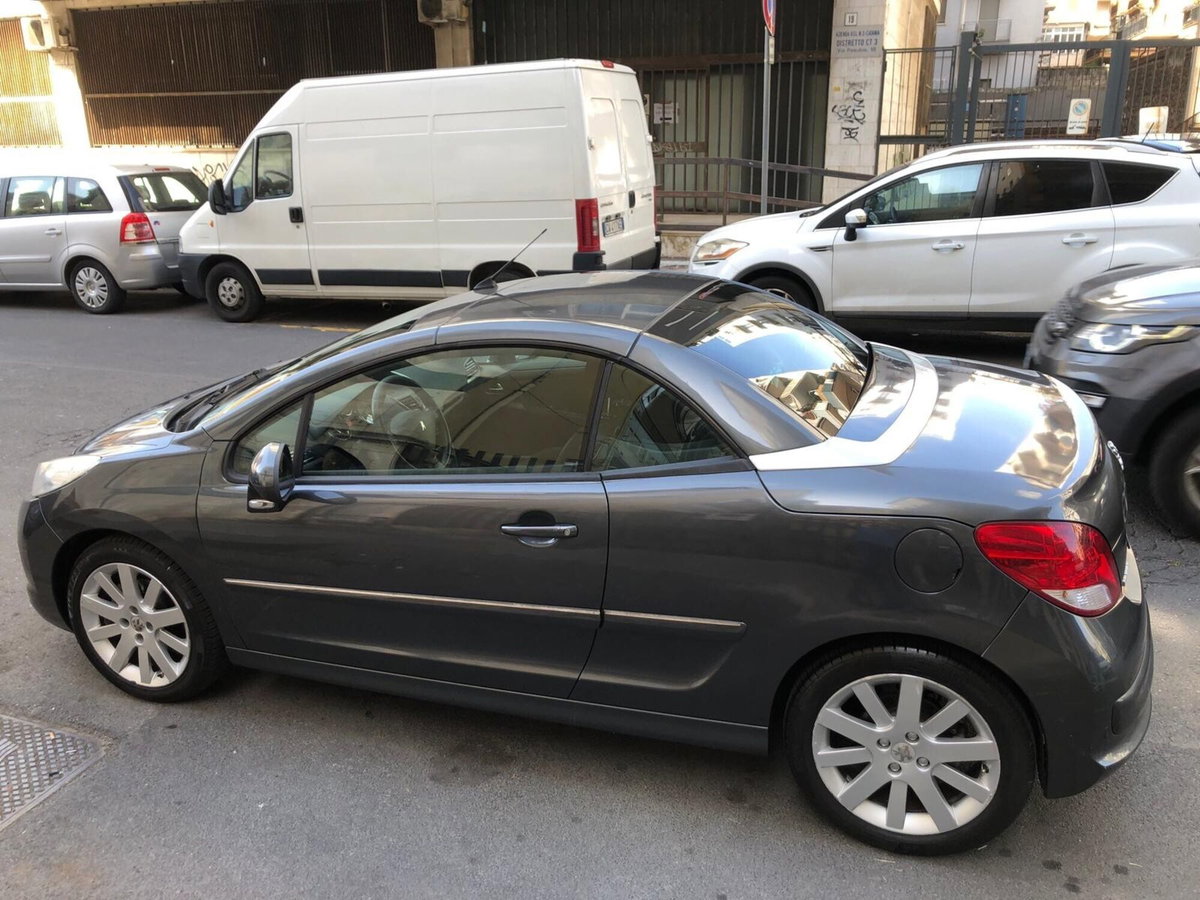 Peugeot 207 Cabrio HDi 110CV CC Féline (15)