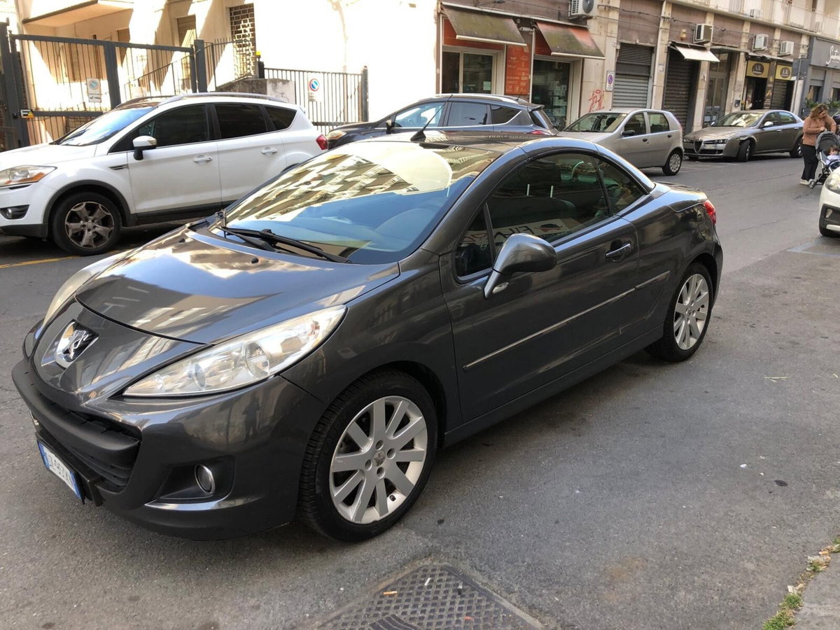 Peugeot 207 Cabrio HDi 110CV CC Féline (8)