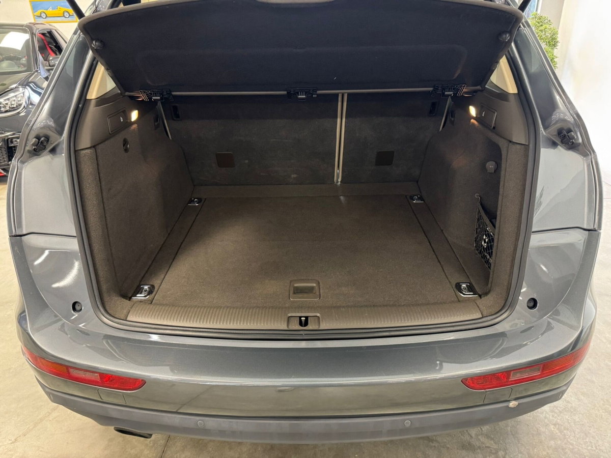 Audi Q5 2.0 TDI 143 CV (12)