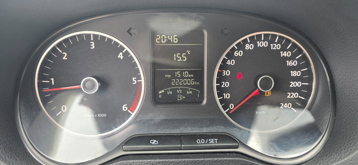 Volkswagen Polo 1.6 TDI 90CV DPF 5 porte Highline (17)