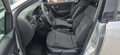 Volkswagen Polo 1.6 TDI 90CV DPF 5 porte Highline (19)