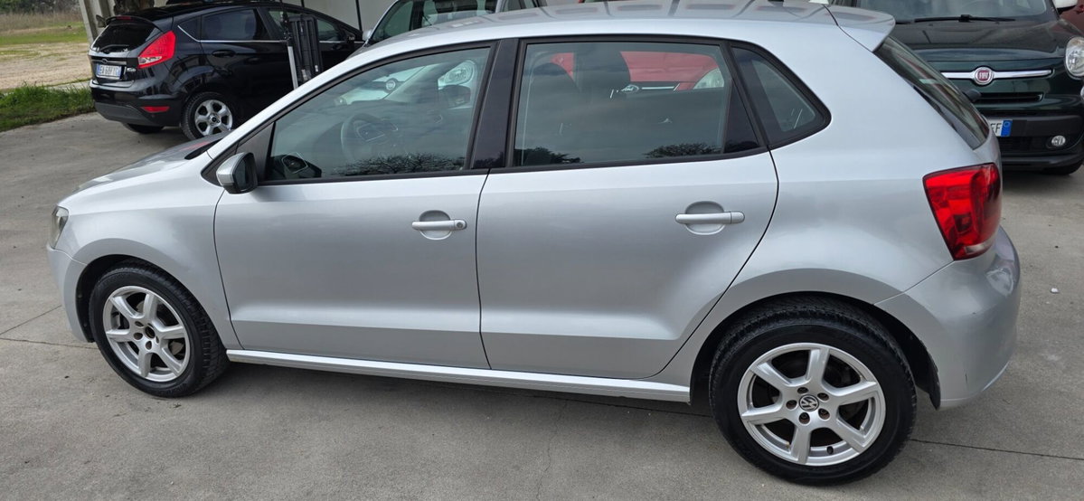 Volkswagen Polo 1.6 TDI 90CV DPF 5 porte Highline (9)