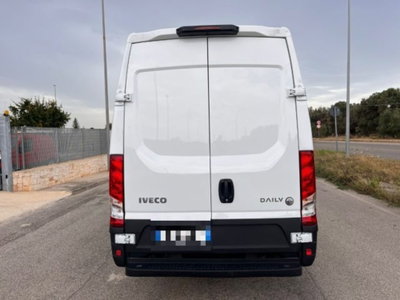 Iveco Daily Furgone 35S12V 2.3 HPT PLM-TA Furgone (6)