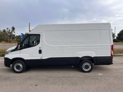 Iveco Daily Furgone 35S12V 2.3 HPT PLM-TA Furgone (8)