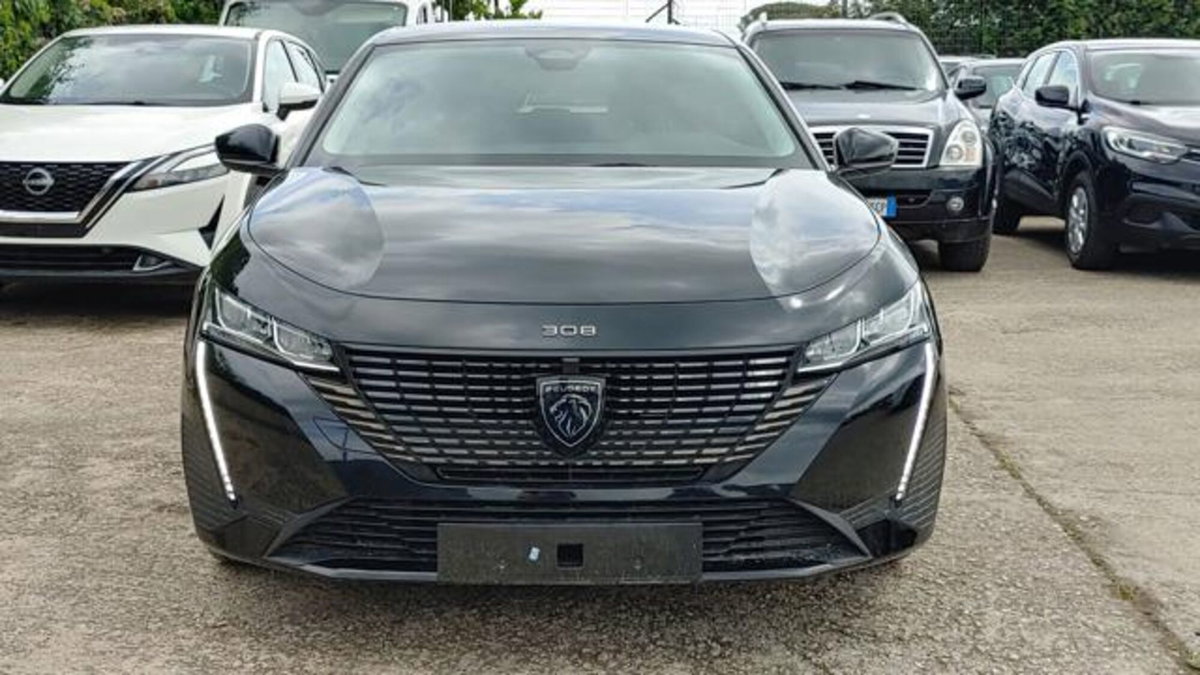 Peugeot 308 1.2 puretech t Allure s&s 130cv (15)