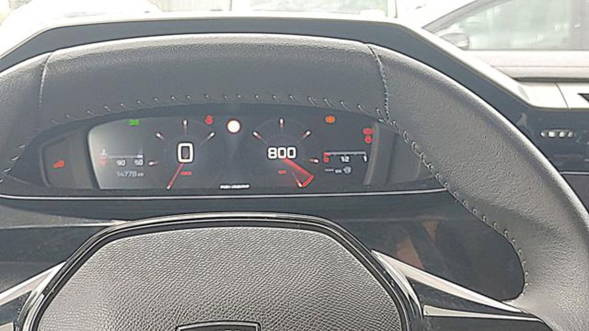 Peugeot 308 1.2 puretech t Allure s&s 130cv (10)