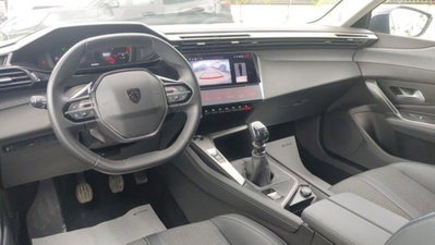Peugeot 308 1.2 puretech t Allure s&s 130cv (5)