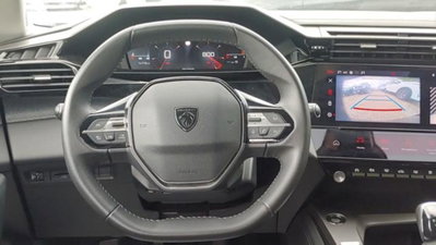 Peugeot 308 1.2 puretech t Allure s&s 130cv (9)