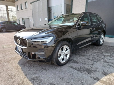 Volvo XC60 B4 (d) AWD Geartronic Business Plus (2)