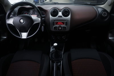 Alfa Romeo MiTo 1.6 JTDm 16V Distinctive (2)