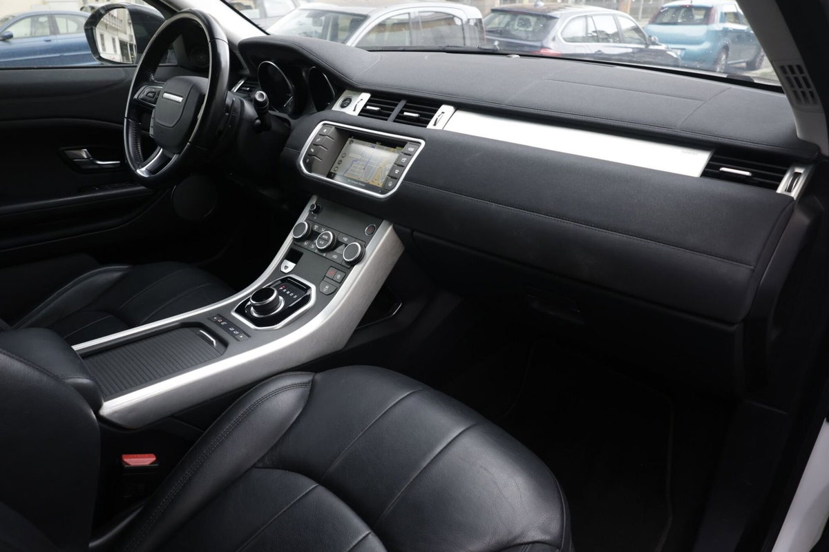 Land Rover Range Rover Evoque 2.0 eD4 5p. SE (9)