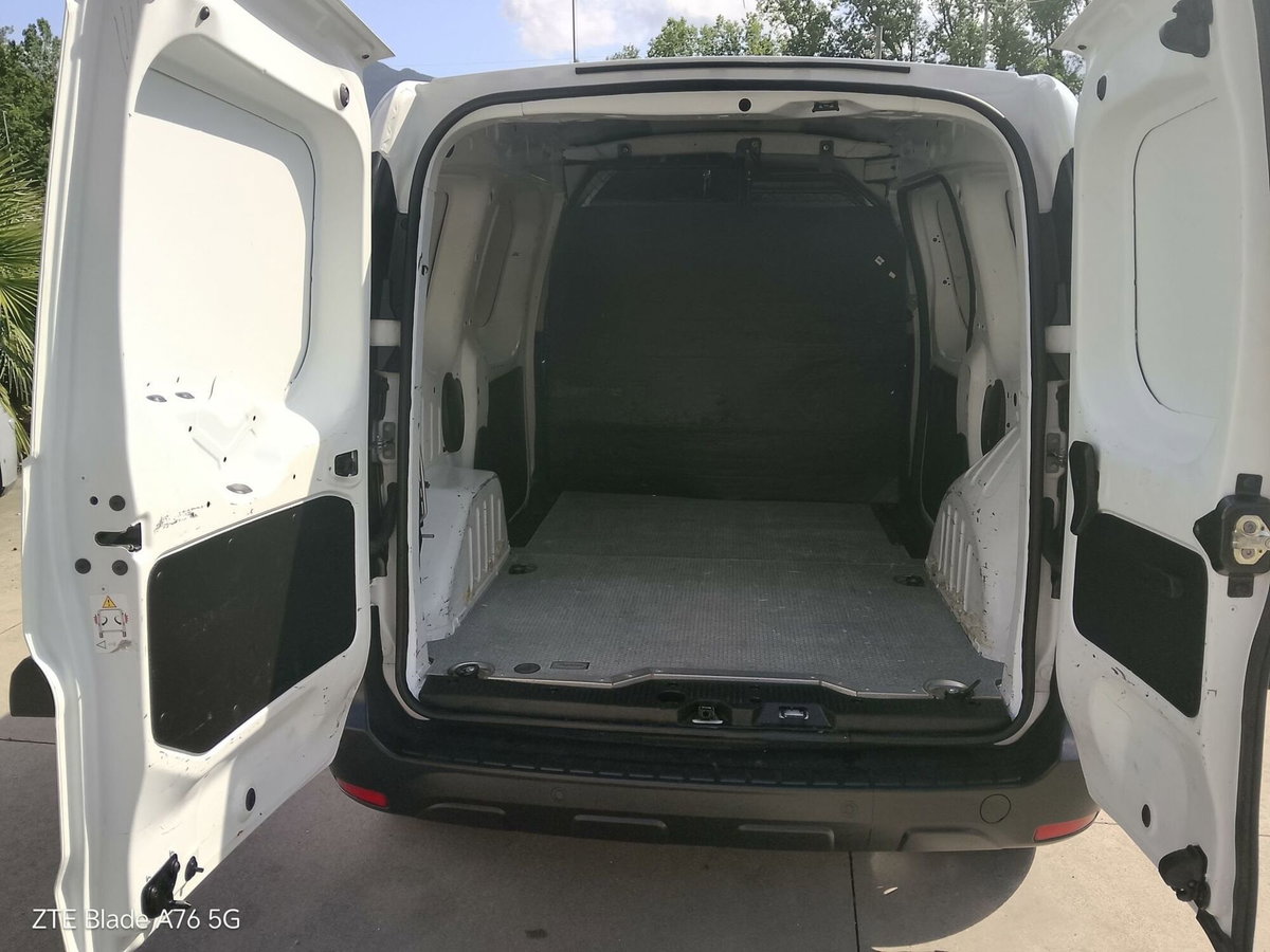 Renault Express van 1.5 Blue dci 95cv (5)