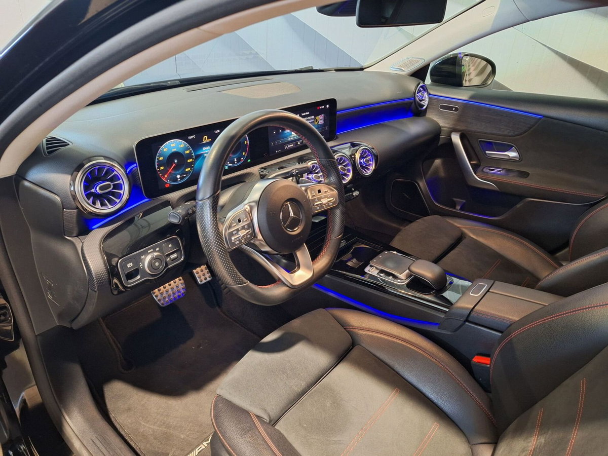 Mercedes-Benz Classe A 180 d Automatic Premium (8)