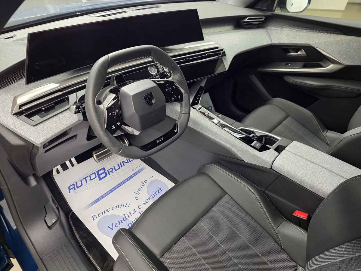 Peugeot 3008 1.2 hybrid GT Exclusive 145cv e-dcs6 (10)