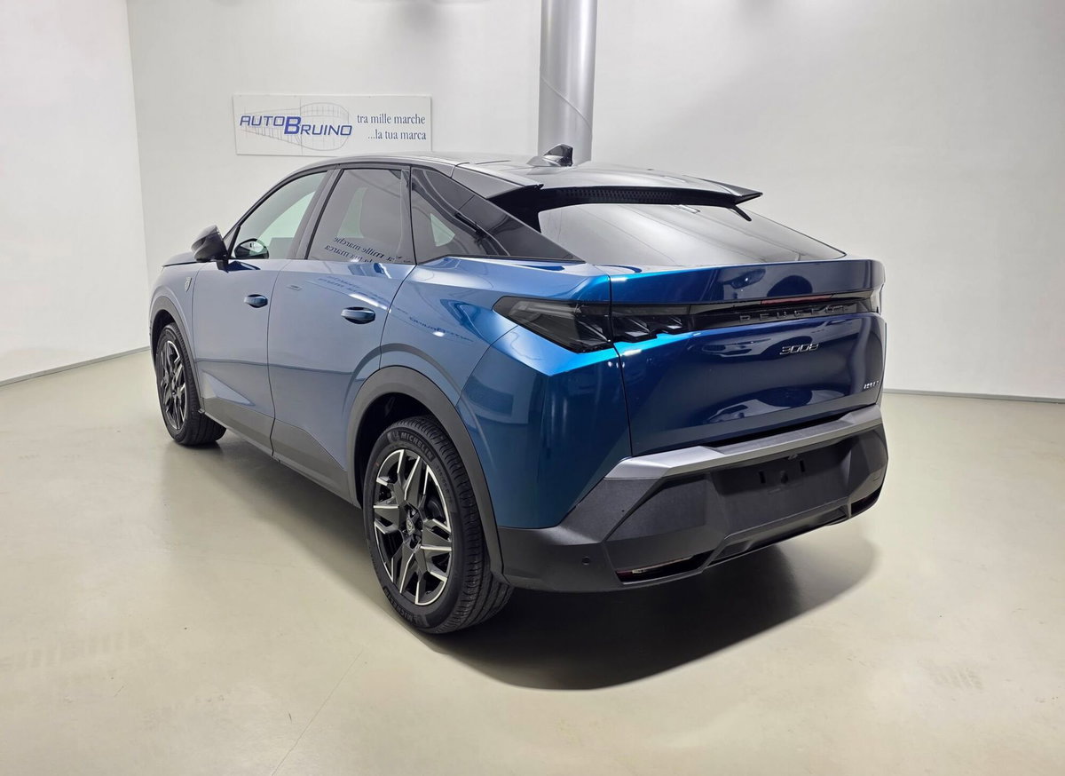 Peugeot 3008 1.2 hybrid GT Exclusive 145cv e-dcs6 (7)