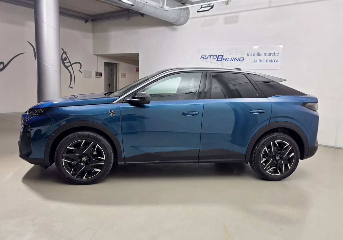Peugeot 3008 1.2 hybrid GT Exclusive 145cv e-dcs6 (8)