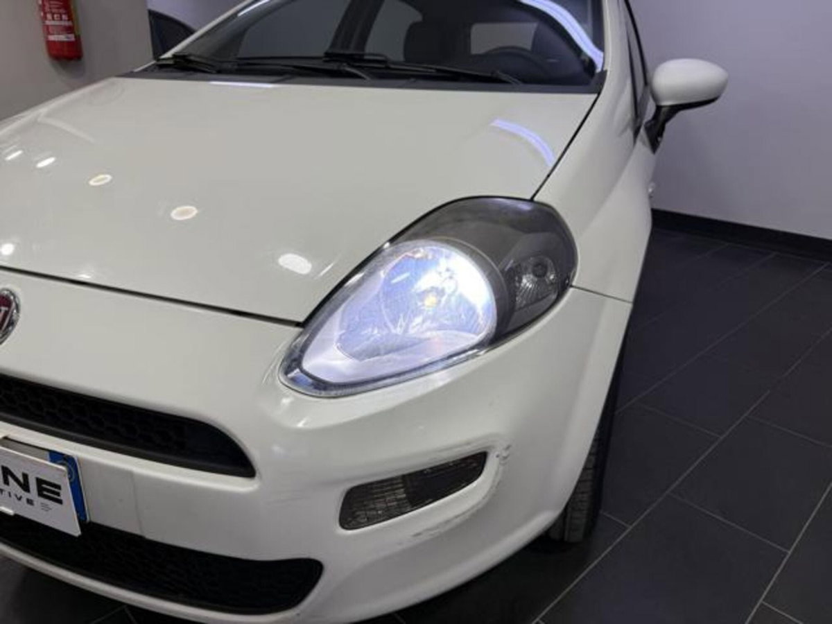 Fiat Punto 1.4 8V 5 porte Natural Power Easy (3)