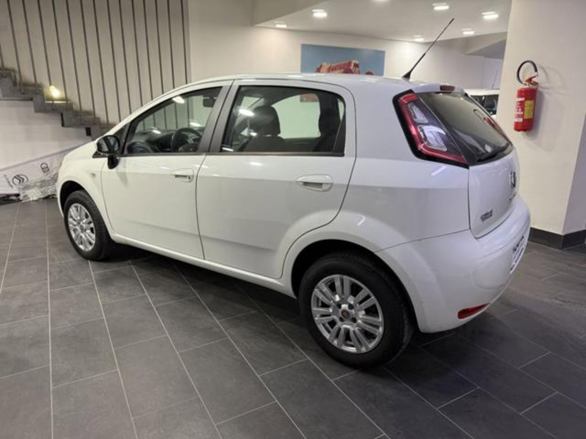 Fiat Punto 1.4 8V 5 porte Natural Power Easy (8)