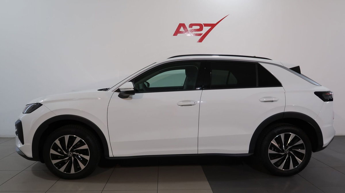 Volkswagen T-Roc 1.5 etsi Life 115cv dsg (3)
