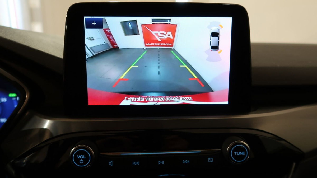 Ford Kuga 2.5 Plug In Hybrid 225 CV CVT 2WD Titanium (12)