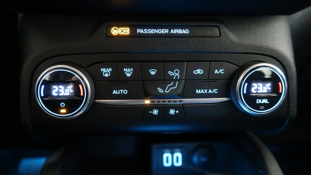 Ford Kuga 2.5 Plug In Hybrid 225 CV CVT 2WD Titanium (17)
