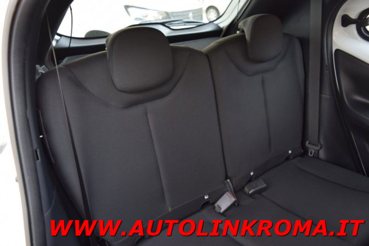Toyota Aygo X 1.0 VVT-i 72 CV 5 porte Limited Air (7)