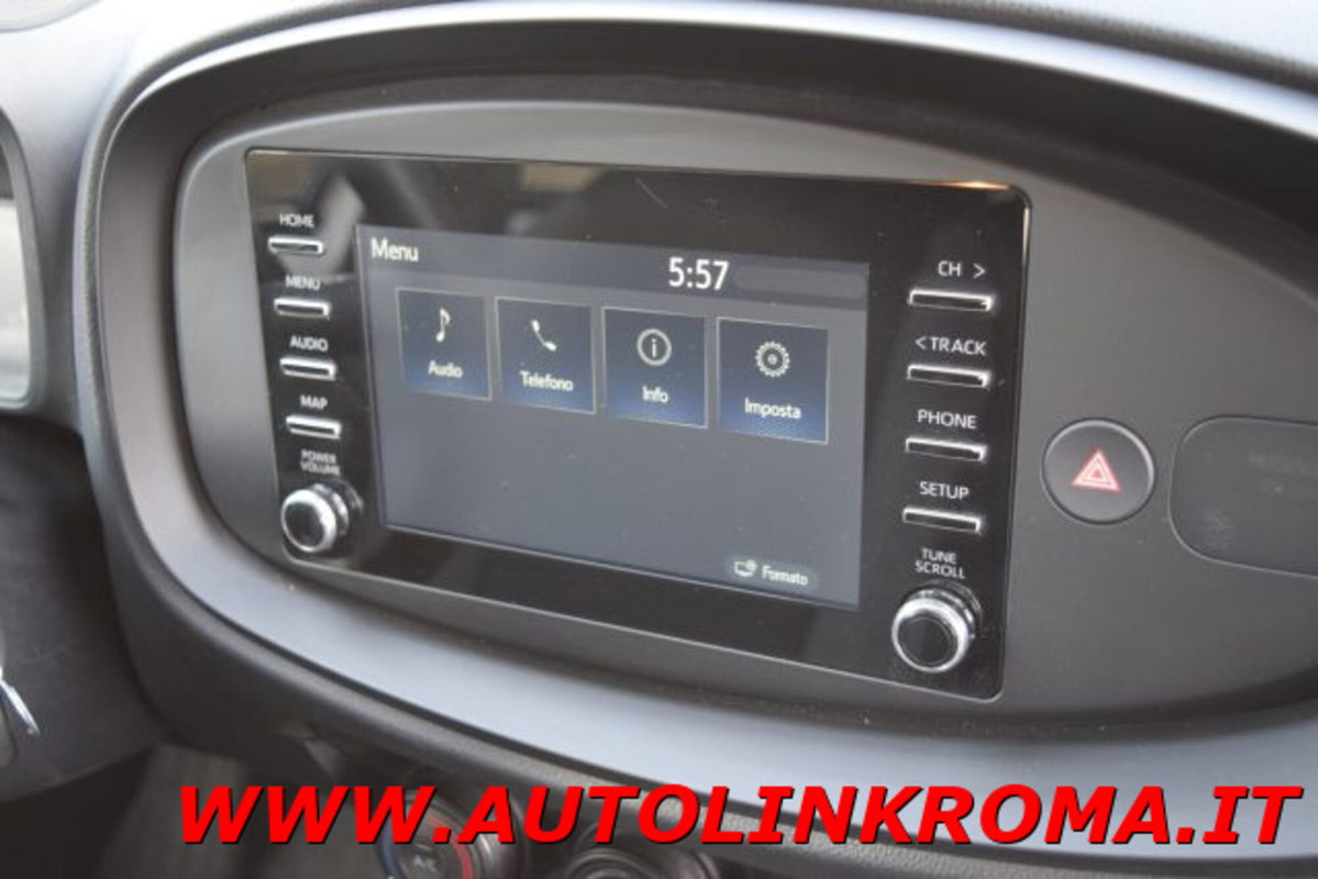 Toyota Aygo X 1.0 VVT-i 72 CV 5 porte Limited Air (9)