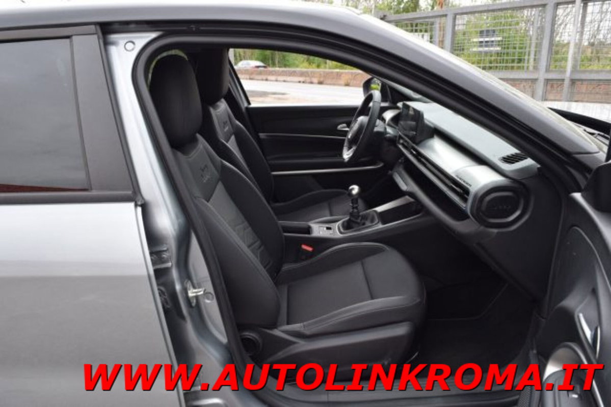 Jeep Avenger 1.2 turbo Summit fwd 100cv (6)